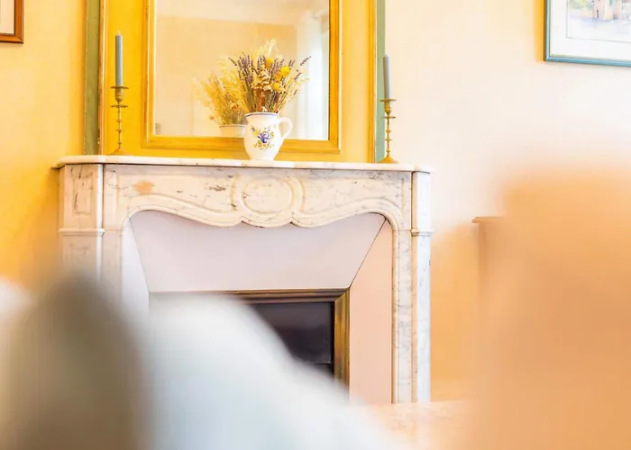 Les Halles Gourmandes Apartment